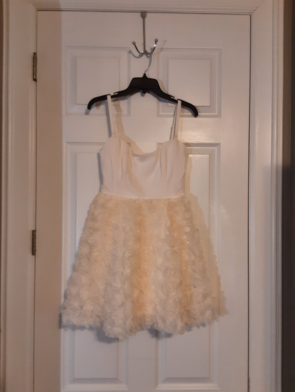 Bella Rose Closet Cream Rosette Short Prom Dress
